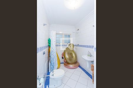 Casa à venda com 980m², 5 quartos e 9 vagasBanheiro externo