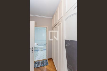 Casa à venda com 980m², 5 quartos e 9 vagasCloset suite 2