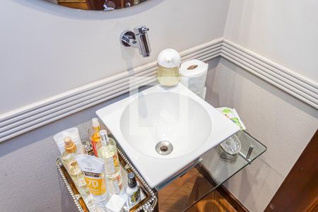 Casa à venda com 980m², 5 quartos e 9 vagasLavabo