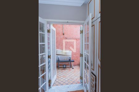 Casa à venda com 980m², 5 quartos e 9 vagasVaranda quarto