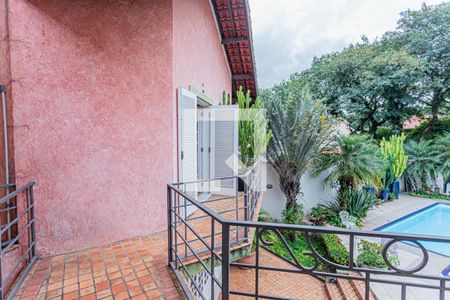 Casa à venda com 980m², 5 quartos e 9 vagasVaranda suite