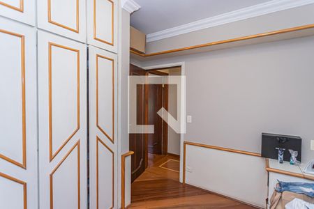 Casa à venda com 980m², 5 quartos e 9 vagasQuarto