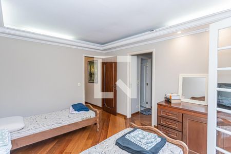 Casa à venda com 980m², 5 quartos e 9 vagasSuite 2