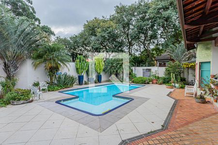 Casa à venda com 980m², 5 quartos e 9 vagasPiscina