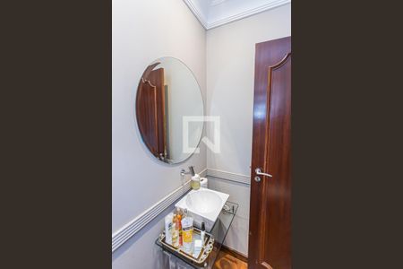 Casa à venda com 980m², 5 quartos e 9 vagasLavabo