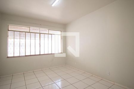 Quarto 1 de casa para alugar com 3 quartos, 160m² em Setor Central, Goiânia