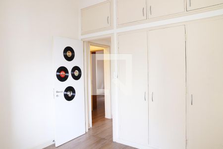 Apartamento à venda com 140m², 3 quartos e 1 vagaQuarto 2
