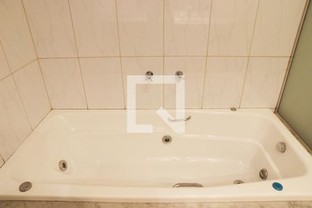 Apartamento à venda com 140m², 3 quartos e 1 vagaBanheiro da Suíte