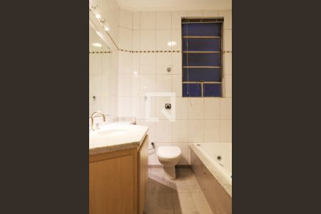 Apartamento à venda com 140m², 3 quartos e 1 vagaBanheiro da Suíte