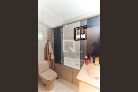 Banheiro da Suíte de casa à venda com 3 quartos, 170m² em Vila Regina, São Paulo