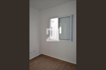 Quarto 2 de apartamento para alugar com 2 quartos, 40m² em Vila Isolina Mazzei, São Paulo