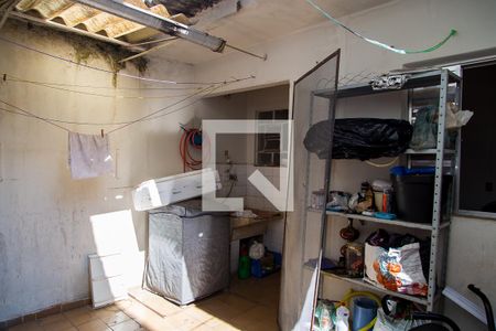 Casa à venda com 100m², 2 quartos e 1 vagaQuintal