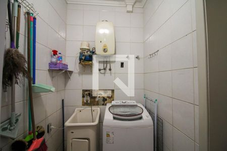 Casa para alugar com 700m², 9 quartos e 5 vagasPiso 1 - Área de Serviço