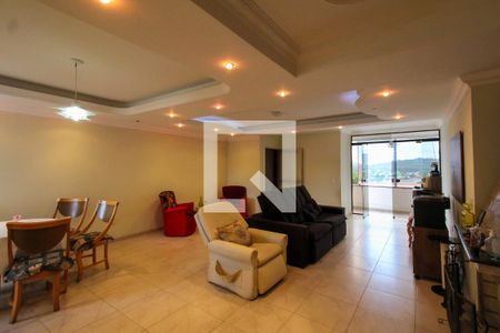 Casa para alugar com 700m², 9 quartos e 5 vagasPiso 2 - Sala