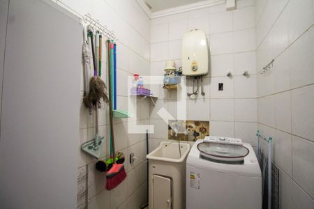 Casa para alugar com 700m², 9 quartos e 5 vagasPiso 1 - Área de Serviço