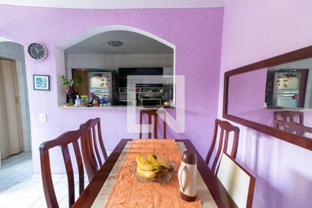 Casa à venda com 290m², 3 quartos e 5 vagas Casa à venda com 290m², 3 quartos e 5 vagasSala de Jantar