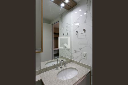 Banheiro de kitnet/studio para alugar com 1 quarto, 24m² em Tatuapé, São Paulo