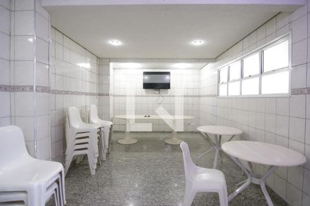 Apartamento à venda com 55m², 2 quartos e 1 vagaÁrea comum