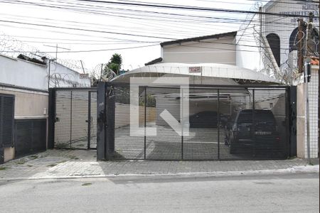 Casa de condomínio à venda com 60m², 2 quartos e 1 vaga Casa de condomínio à venda com 60m², 2 quartos e 1 vagaFachada