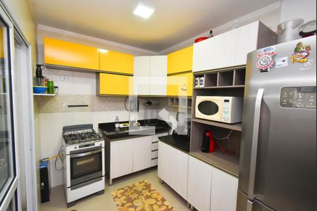 Casa de condomínio à venda com 60m², 2 quartos e 1 vaga Casa de condomínio à venda com 60m², 2 quartos e 1 vagaCozinha