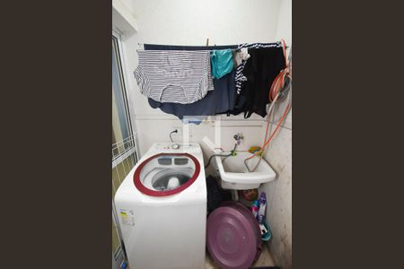 Casa de condomínio à venda com 60m², 2 quartos e 1 vaga Casa de condomínio à venda com 60m², 2 quartos e 1 vagaLavanderia