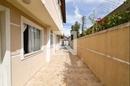 Casa de condomínio à venda com 60m², 2 quartos e 1 vaga Casa de condomínio à venda com 60m², 2 quartos e 1 vagaÁrea comum