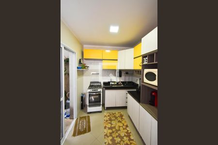 Casa de condomínio à venda com 60m², 2 quartos e 1 vaga Casa de condomínio à venda com 60m², 2 quartos e 1 vagaCozinha