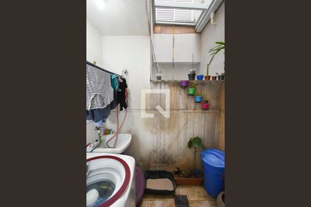 Casa de condomínio à venda com 60m², 2 quartos e 1 vaga Casa de condomínio à venda com 60m², 2 quartos e 1 vagaLavanderia