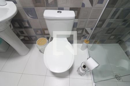 Casa à venda com 235m², 5 quartos e 1 vagaBanheiro 2