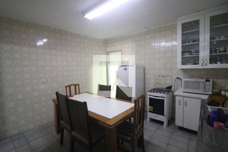 Casa à venda com 235m², 5 quartos e 1 vagaCozinha 2