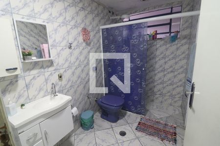 Casa à venda com 235m², 5 quartos e 1 vagaBanheiro 3