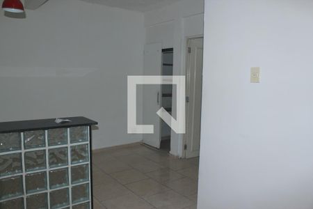 Sala/Cozinha de casa para alugar com 1 quarto, 30m² em Vila Erna, São Paulo