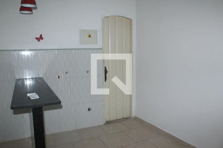 Sala/Cozinha de casa para alugar com 1 quarto, 30m² em Vila Erna, São Paulo