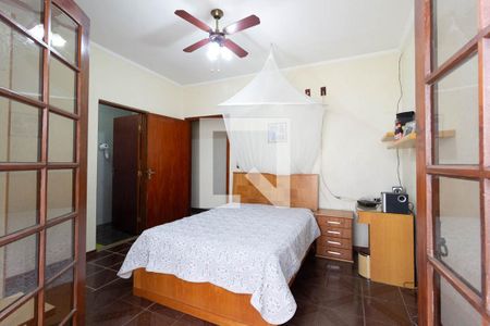 Casa à venda com 300m², 5 quartos e 7 vagas Casa à venda com 300m², 5 quartos e 7 vagasSuíte 3