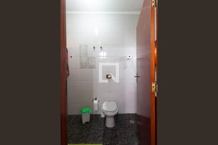 Casa à venda com 300m², 5 quartos e 7 vagas Casa à venda com 300m², 5 quartos e 7 vagasBanheiro Suíte 3