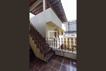 Casa à venda com 300m², 5 quartos e 7 vagas Casa à venda com 300m², 5 quartos e 7 vagasVaranda Suíte 3