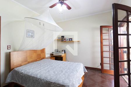 Casa à venda com 300m², 5 quartos e 7 vagas Casa à venda com 300m², 5 quartos e 7 vagasSuíte 3
