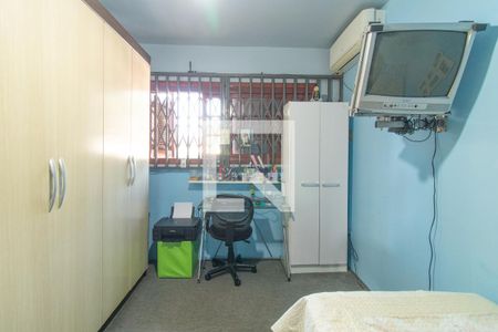 Casa à venda com 238m², 4 quartos e 3 vagas Casa à venda com 238m², 4 quartos e 3 vagasQuarto 3