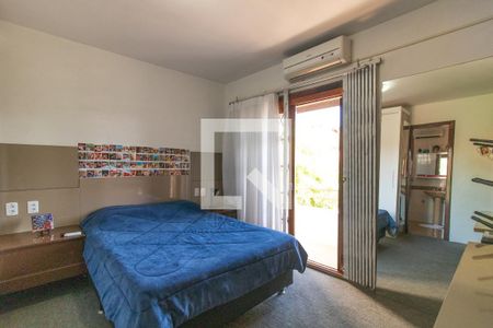 Casa à venda com 238m², 4 quartos e 3 vagas Casa à venda com 238m², 4 quartos e 3 vagasQuarto 4