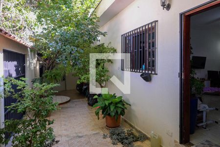 Casa à venda com 160m², 3 quartos e 2 vagasQuintal