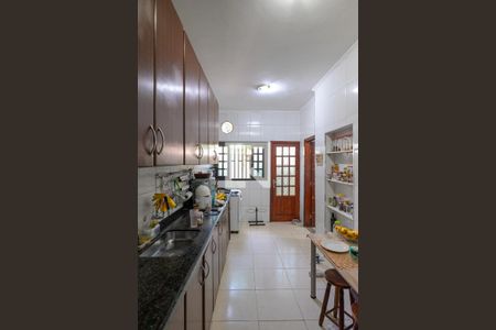 Casa à venda com 160m², 3 quartos e 2 vagasCozinha