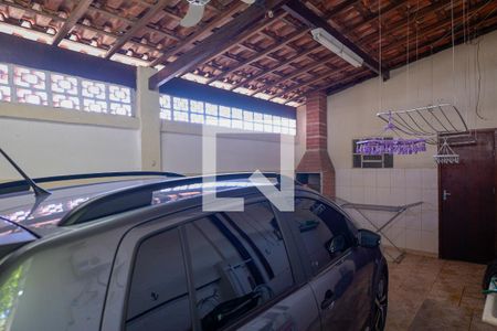 Casa à venda com 160m², 3 quartos e 2 vagasGaragem