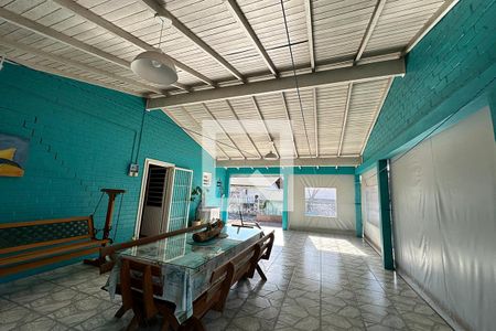 Casa à venda com 180m², 2 quartos e 2 vagasÁrea externa