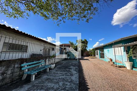 Casa à venda com 180m², 2 quartos e 2 vagasFachada