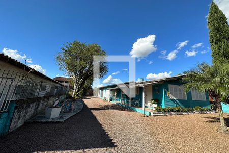 Casa à venda com 180m², 2 quartos e 2 vagasFachada