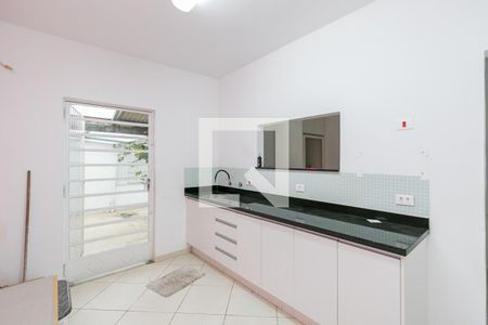 Casa para alugar com 120m², 2 quartos e 2 vagasCozinha