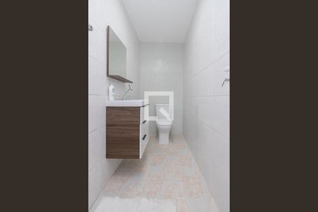 Casa para alugar com 120m², 2 quartos e 2 vagasBanheiro de Serviço