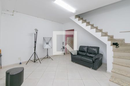 Sala de casa para alugar com 2 quartos, 120m² em Santo Amaro, São Paulo