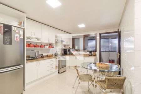 Apartamento à venda com 290m², 3 quartos e 2 vagasCozinha