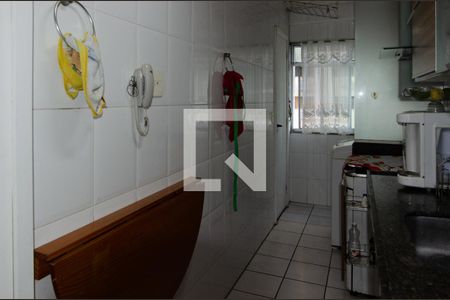 Apartamento à venda com 99m², 2 quartos e 1 vagaCozinha e área de serviço